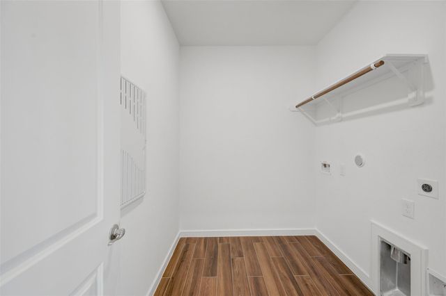 219 Dunovant Drive, Sealy, TX 77474