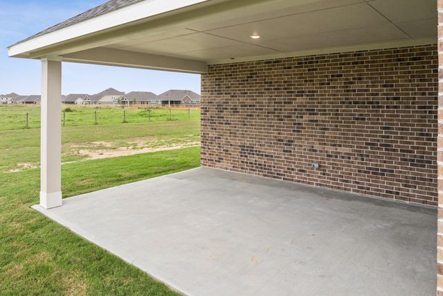 219 Dunovant Drive, Sealy, TX 77474