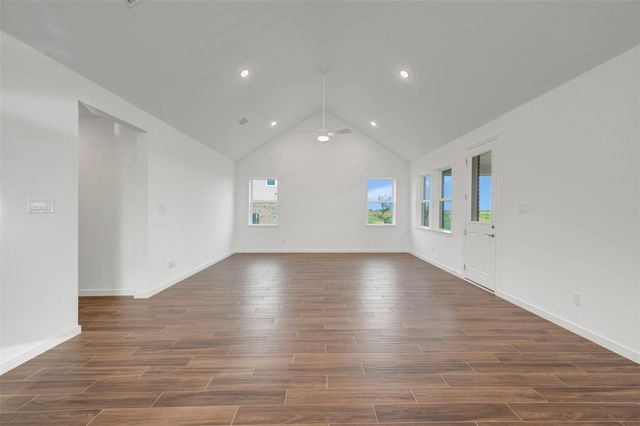 219 Dunovant Drive, Sealy, TX 77474