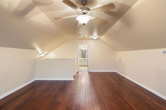 2211 Bridgeway St, Murfreesboro, TN 37128