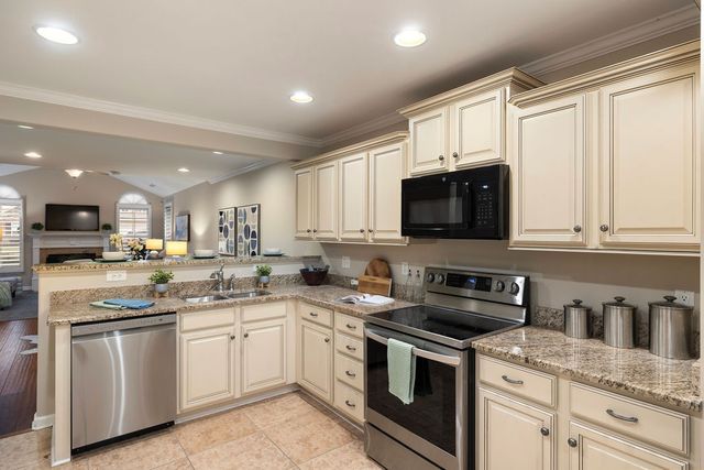 2211 Bridgeway St, Murfreesboro, TN 37128