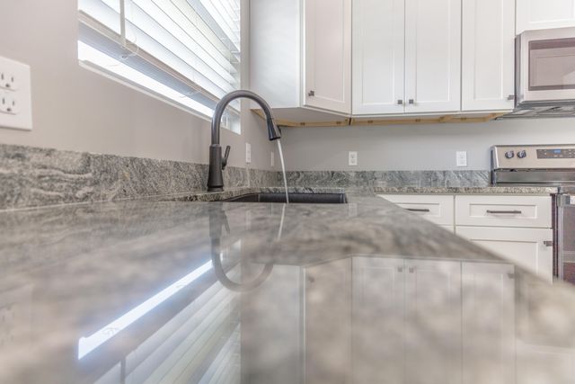 2015 N Chamberlain Avenue, Chattanooga, TN 37406