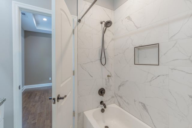 2015 N Chamberlain Avenue, Chattanooga, TN 37406