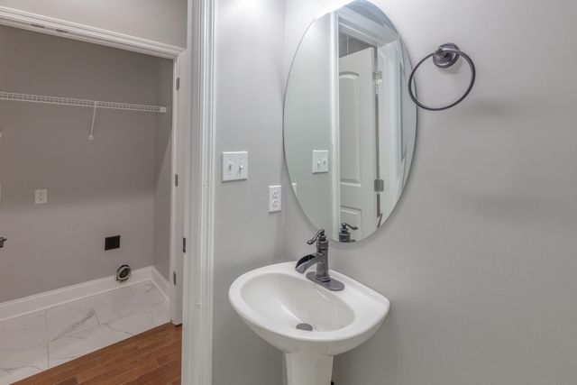2015 N Chamberlain Avenue, Chattanooga, TN 37406