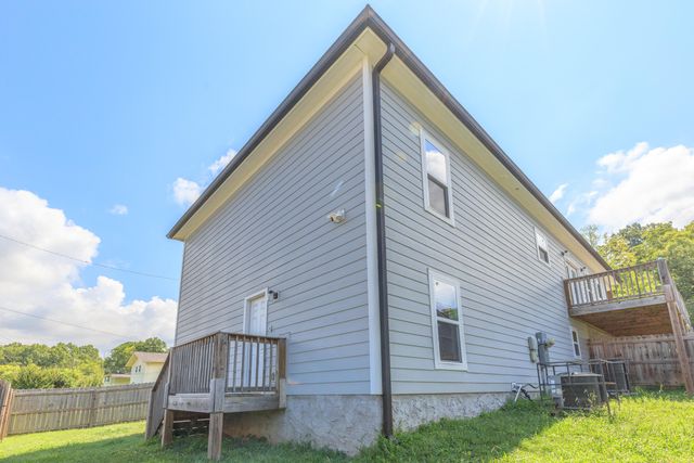 2015 N Chamberlain Avenue, Chattanooga, TN 37406