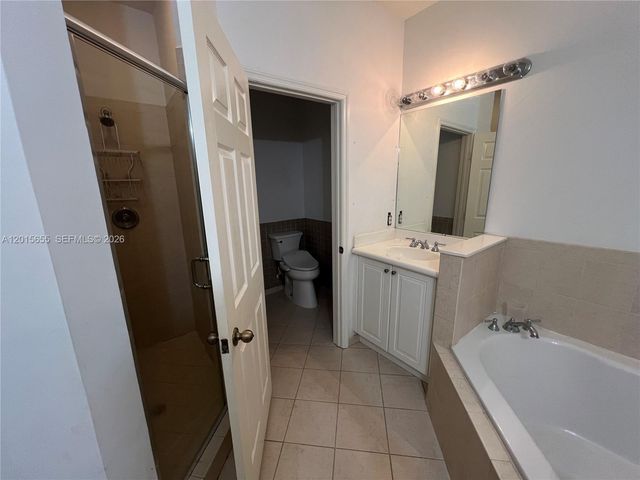 10343 NW 30th Ter -, Doral, FL 33172