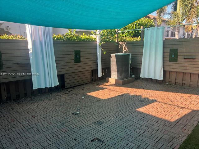 10343 NW 30th Ter -, Doral, FL 33172