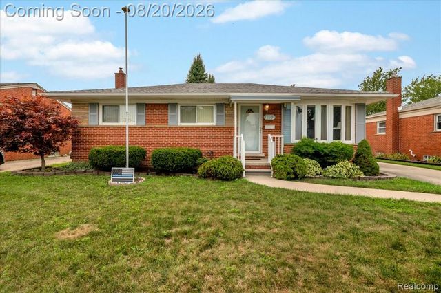 1952 Lakeview Street, Trenton, MI 48183