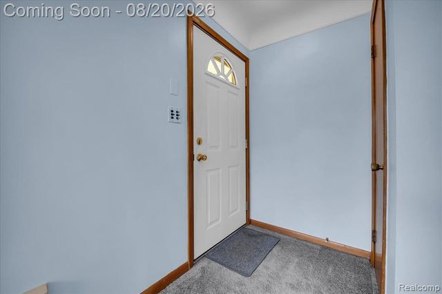 1952 Lakeview Street, Trenton, MI 48183