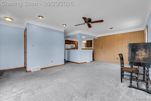 1952 Lakeview Street, Trenton, MI 48183