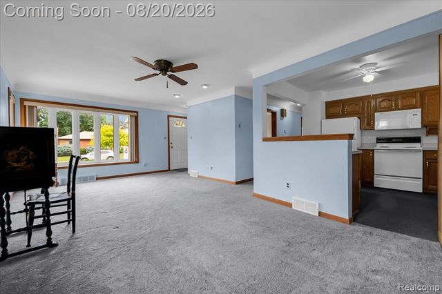 1952 Lakeview Street, Trenton, MI 48183