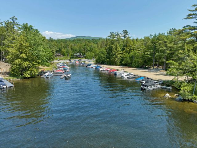 98 Wintersport Street, Moultonborough, NH 03254
