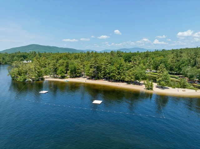 98 Wintersport Street, Moultonborough, NH 03254