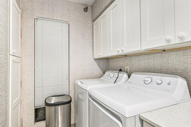 7700 Seawall Boulevard 702, Galveston, TX 77551