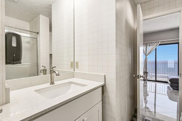 7700 Seawall Boulevard 702, Galveston, TX 77551