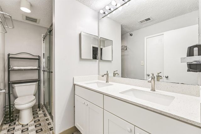 7700 Seawall Boulevard 702, Galveston, TX 77551