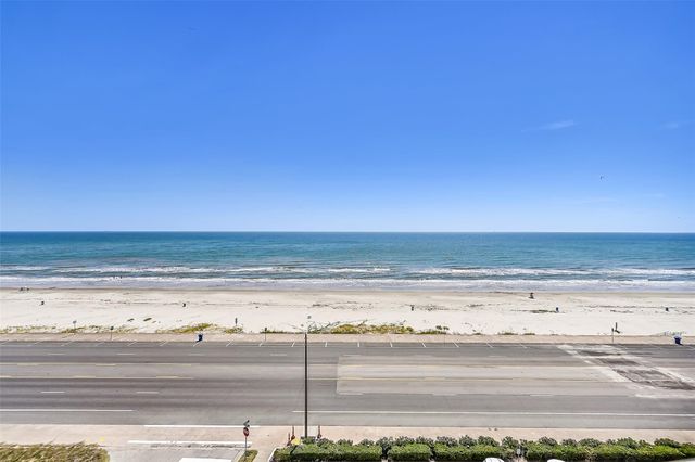 7700 Seawall Boulevard 702, Galveston, TX 77551