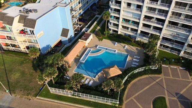 7700 Seawall Boulevard 702, Galveston, TX 77551
