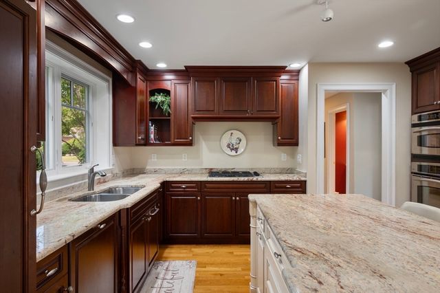 45 Clubhouse Drive, Hingham, MA 02043