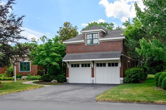 45 Clubhouse Drive, Hingham, MA 02043