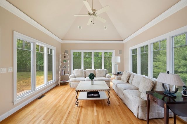 45 Clubhouse Drive, Hingham, MA 02043