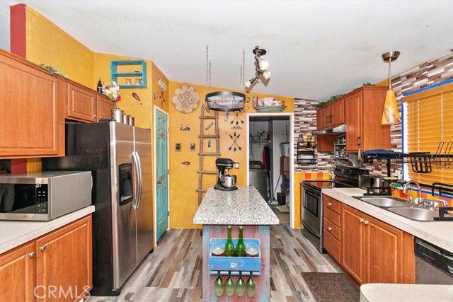 12730 Fir Street, Oak Hills, CA 92344