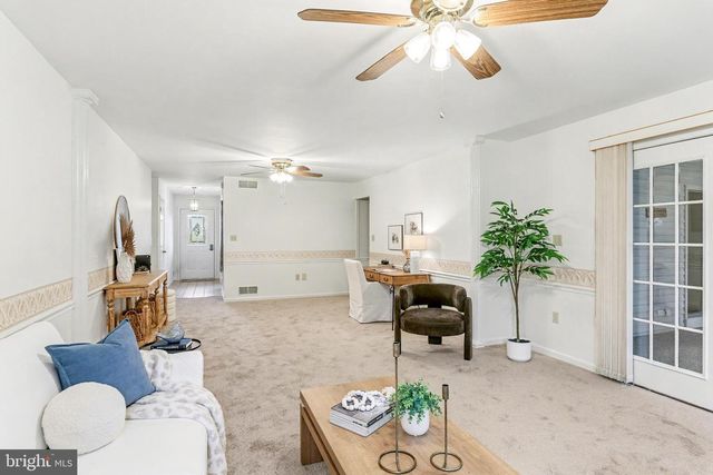 6134 BATTERSEA PKWY, Mechanicsburg, PA 17050