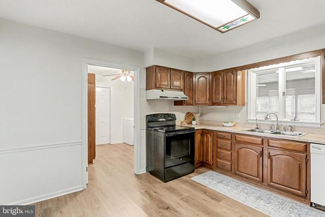 6134 BATTERSEA PKWY, Mechanicsburg, PA 17050