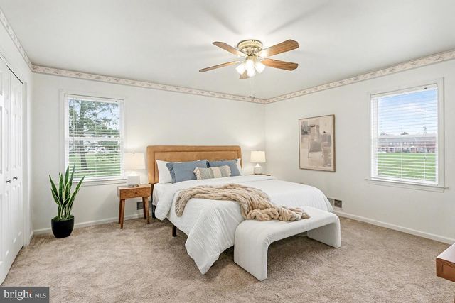 6134 BATTERSEA PKWY, Mechanicsburg, PA 17050