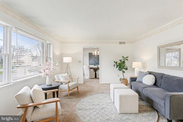 6134 BATTERSEA PKWY, Mechanicsburg, PA 17050