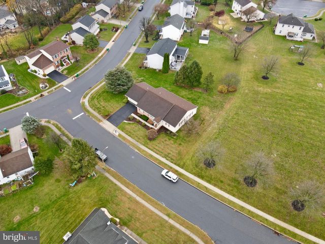 6134 BATTERSEA PKWY, Mechanicsburg, PA 17050