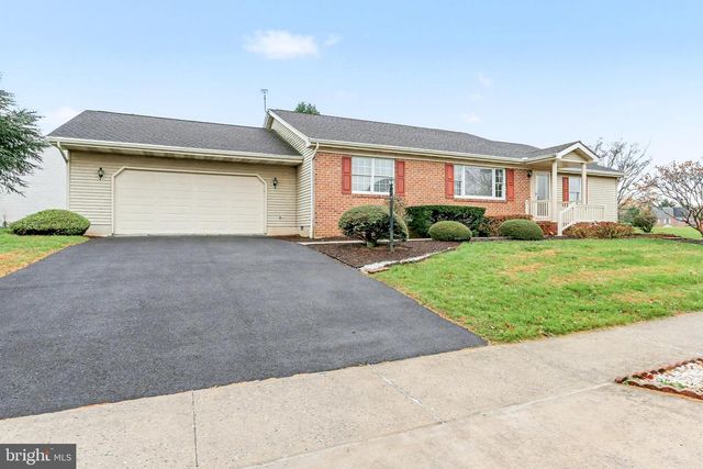 6134 BATTERSEA PKWY, Mechanicsburg, PA 17050