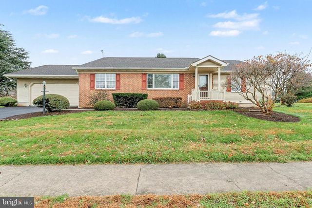 6134 BATTERSEA PKWY, Mechanicsburg, PA 17050