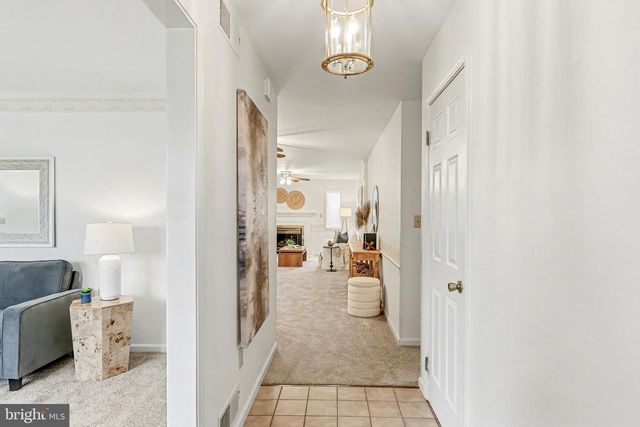 6134 BATTERSEA PKWY, Mechanicsburg, PA 17050