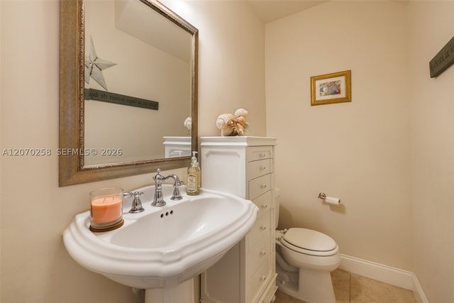 5400 N Ocean Blvd 39, Lauderdale By The Sea, FL 33308