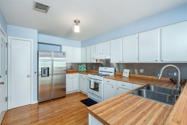 5909 Kevin Kelly PL, Austin, TX 78727