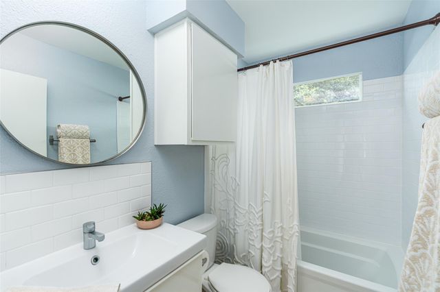5909 Kevin Kelly PL, Austin, TX 78727