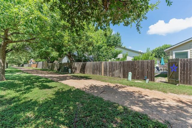 5909 Kevin Kelly PL, Austin, TX 78727