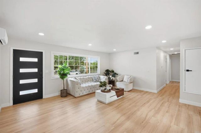 848 69th Street, San Diego, CA 92114