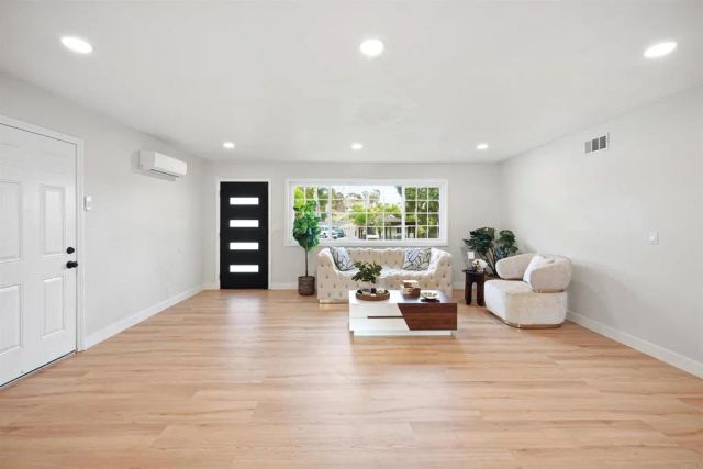 848 69th Street, San Diego, CA 92114