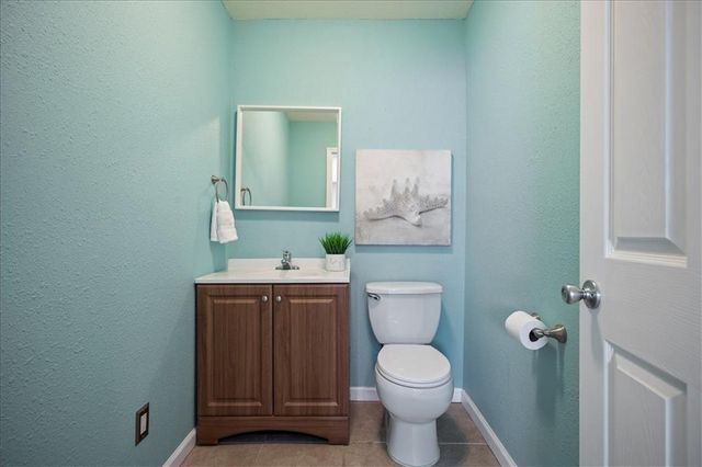 1835 W Concord Drive, Olathe, KS 66061