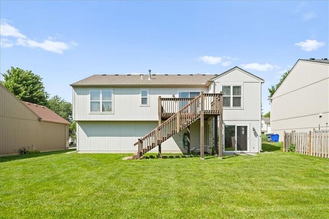 1835 W Concord Drive, Olathe, KS 66061