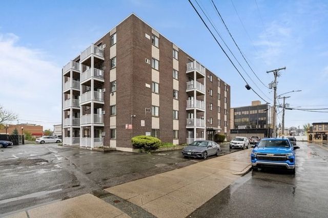 7 Park Ave 25, Revere, MA 02151