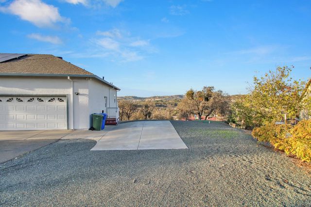 4059 Dunn Rd, Valley Springs, CA 95252