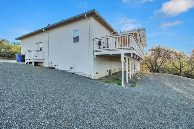 4059 Dunn Rd, Valley Springs, CA 95252