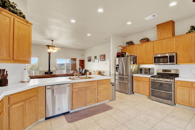 4059 Dunn Rd, Valley Springs, CA 95252