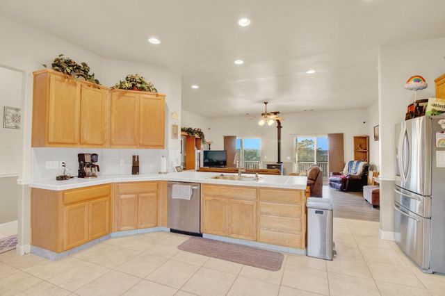 4059 Dunn Rd, Valley Springs, CA 95252