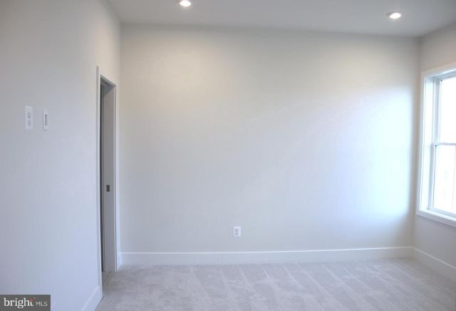 129 HEYFORD DR, Stephenson, VA 22656