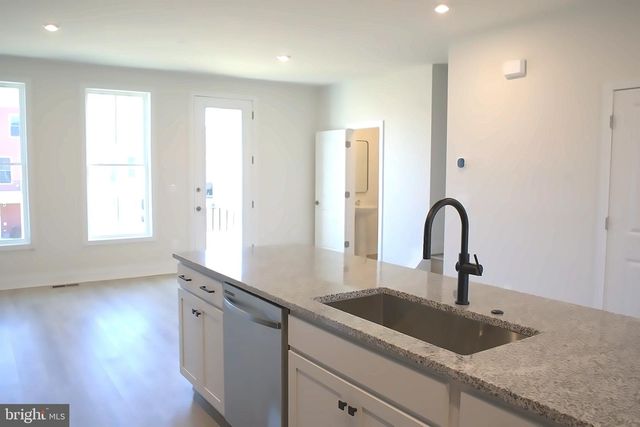 129 HEYFORD DR, Stephenson, VA 22656