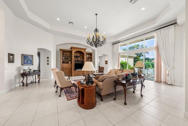 161 Vintage Isle Lane, Palm Beach Gardens, FL 33418